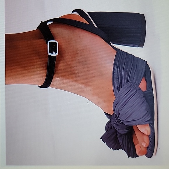 Bapolee black pleated bow sandals chunky block heel ankle strap size 9 /40 New⊠- Picture 1 of 9